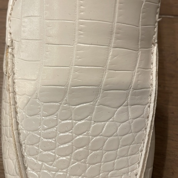 Shoes - Picture 5 of 7